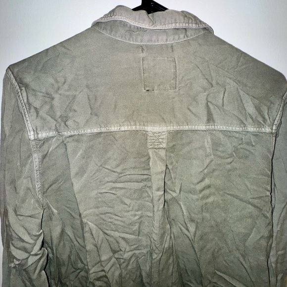 American Eagle Outfitters Olive Button Down Shirt - Picture 6 of 7